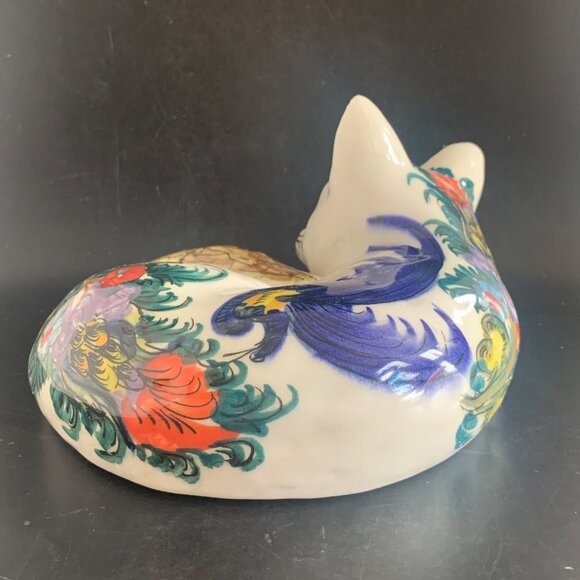 Sleeping Cat Porcelain Hand Painted Colorful Florals and Bird Signed 2004 - Picture 3 of 11